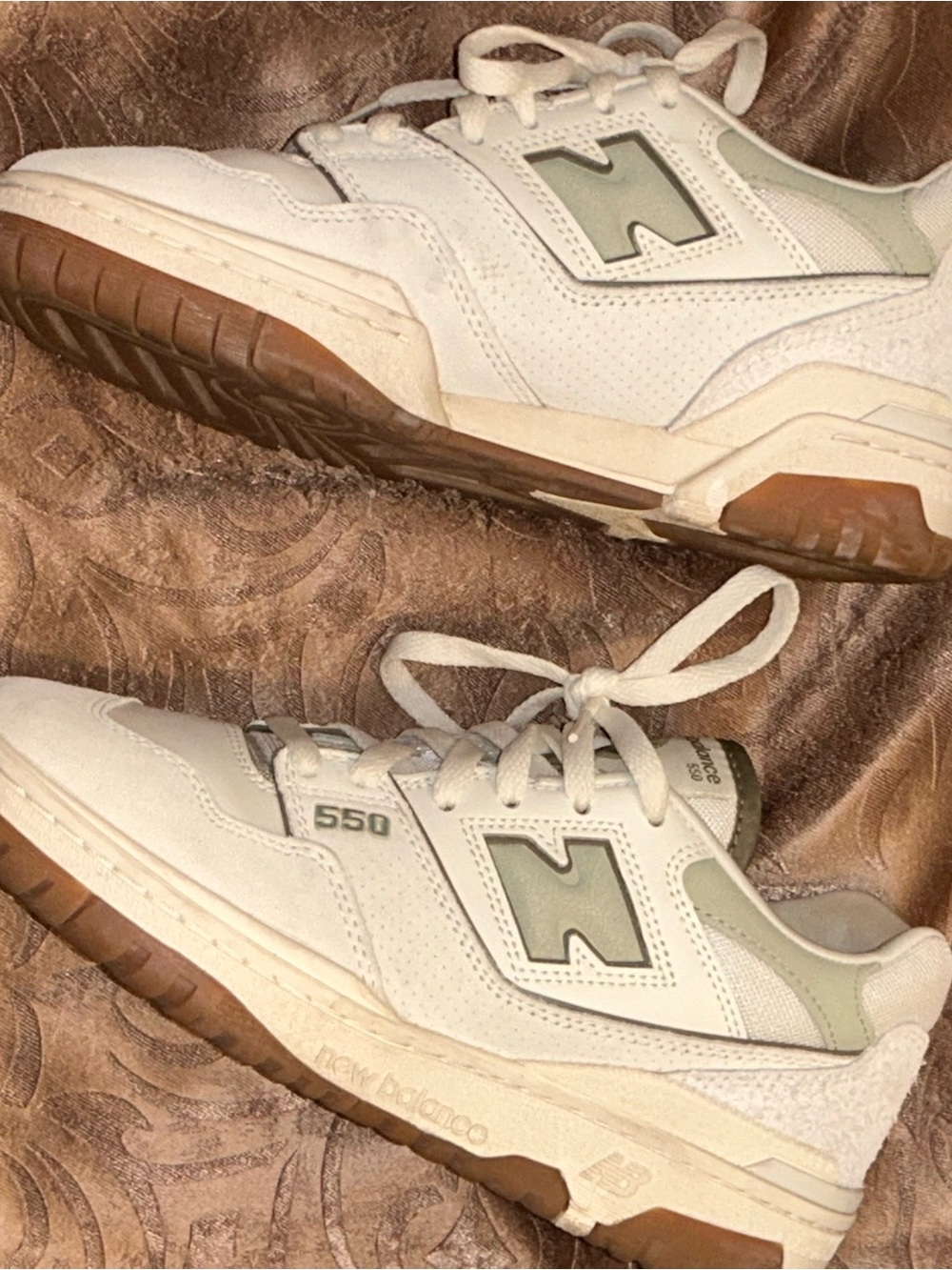 New Balance Ladies 550 White with Gum Sole Sneakers